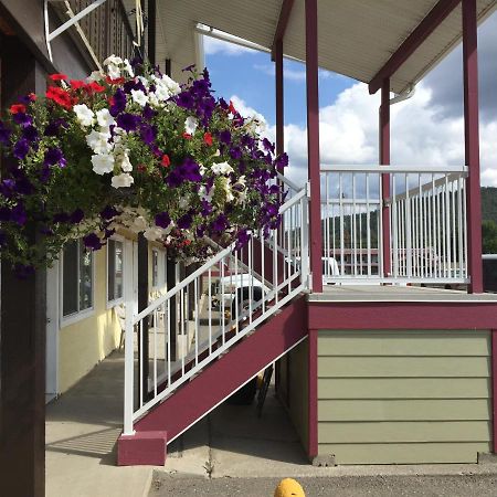 Westwood Motel 100 Mile House Exterior foto